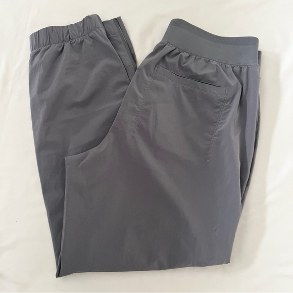 Athleta Pants - Athleta zip up joggers women’s size 6 petite gray